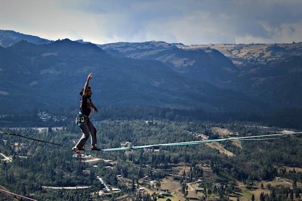 Quali sono le tecniche di visualizzazione per migliorare l'equilibrio in atleti di slackline?